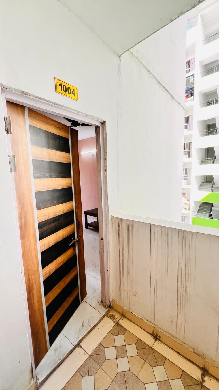 Kitchen, sushant golf city 2 Bedroom 844 Sq.Ft. Apartment In Sushant Golf City Lucknow 9674411