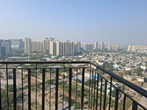 Balcony in 1.5 BHK Apartment at Amrapali Dream Valley, Tech Zone 4 Greater Noida – for Sale