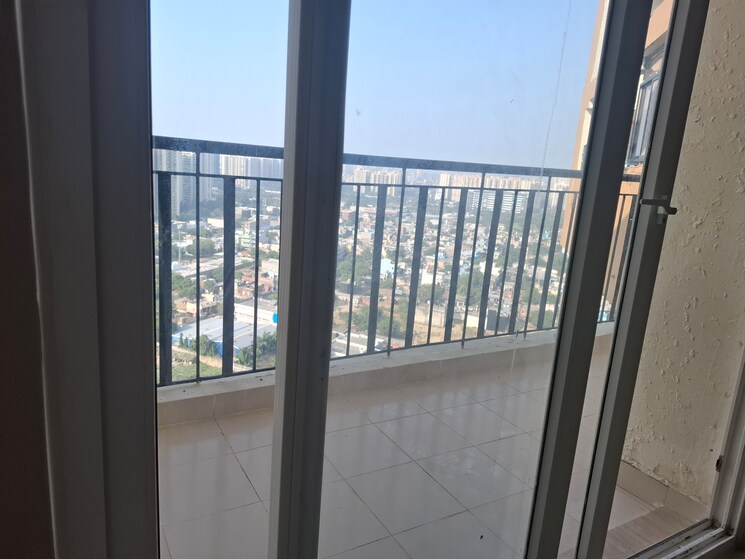 Balcony, amrapali-dream-valley 1.5 Bedroom 585 Sq.Ft. Apartment In Tech Zone 4 Greater Noida Greater Noida 9674419