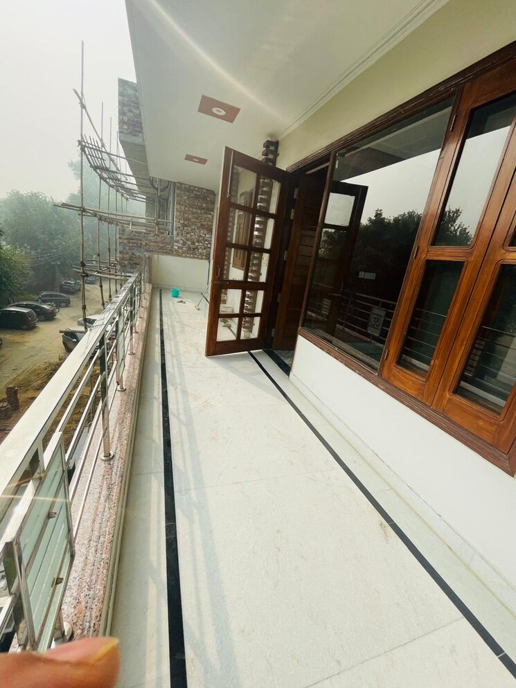 Balcony, sector 23 3 Bedroom 1850 Sq.Ft. Builder Floor In Sector 23 Gurgaon 9674423
