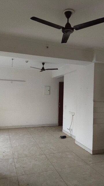 Room in 2 BHK Apartment at Apex Quebec, Siddharth Vihar – for Sale