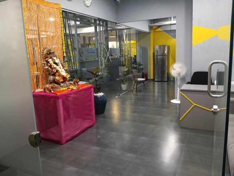 Gym, alkapuri Commercial Office Space 3000 Sq.Ft. In Alkapuri Vadodara 9674428