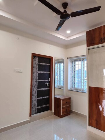 Room in 1 BHK Apartment at Kondapur – for Rent