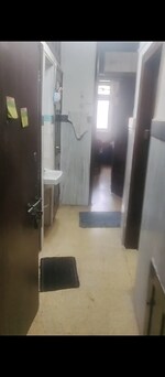 1 BHK + Servant Room 650 Sq.Ft. Apartment in Near Ashray Hotel, Dadar 