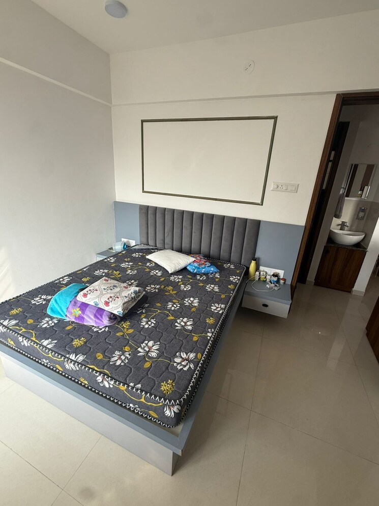 Bedroom, arv-uthville 2 Bedroom 705 Sq.Ft. Apartment In Kharadi Pune 9674458