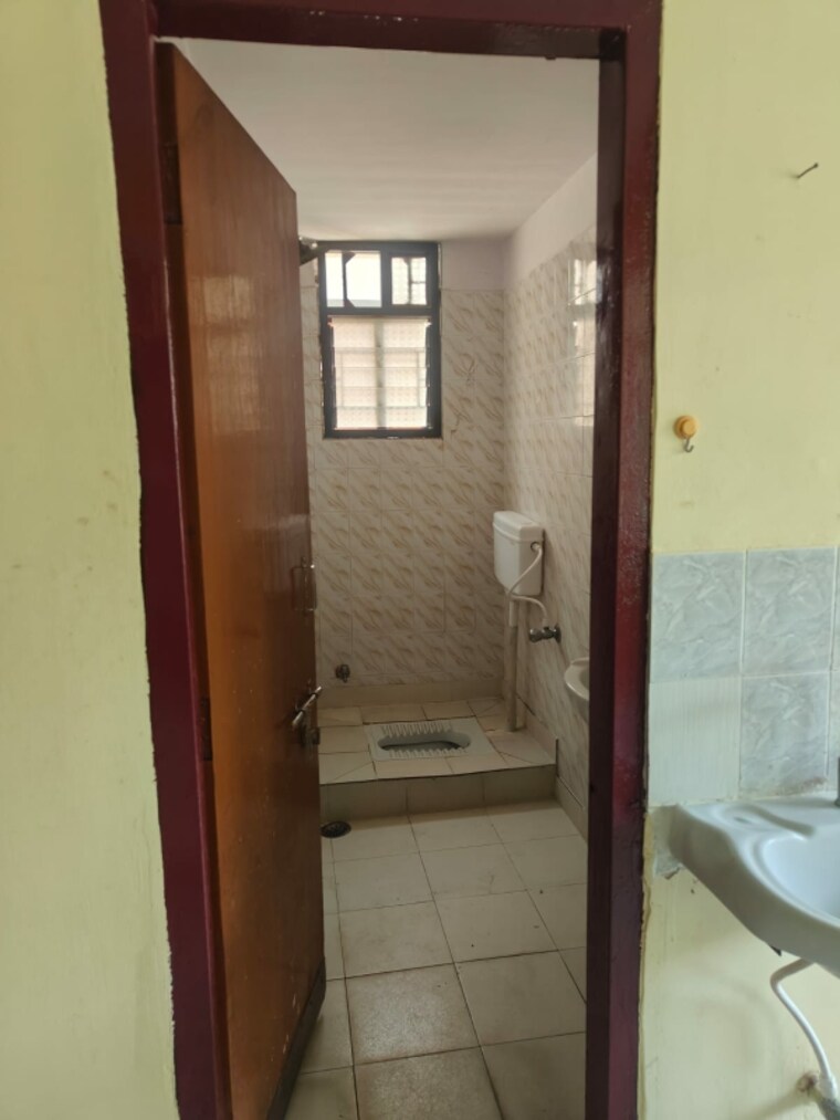 Bathroom, morabadi 2 Bedroom 1200 Sq.Ft. Apartment In Morabadi Ranchi 9674477