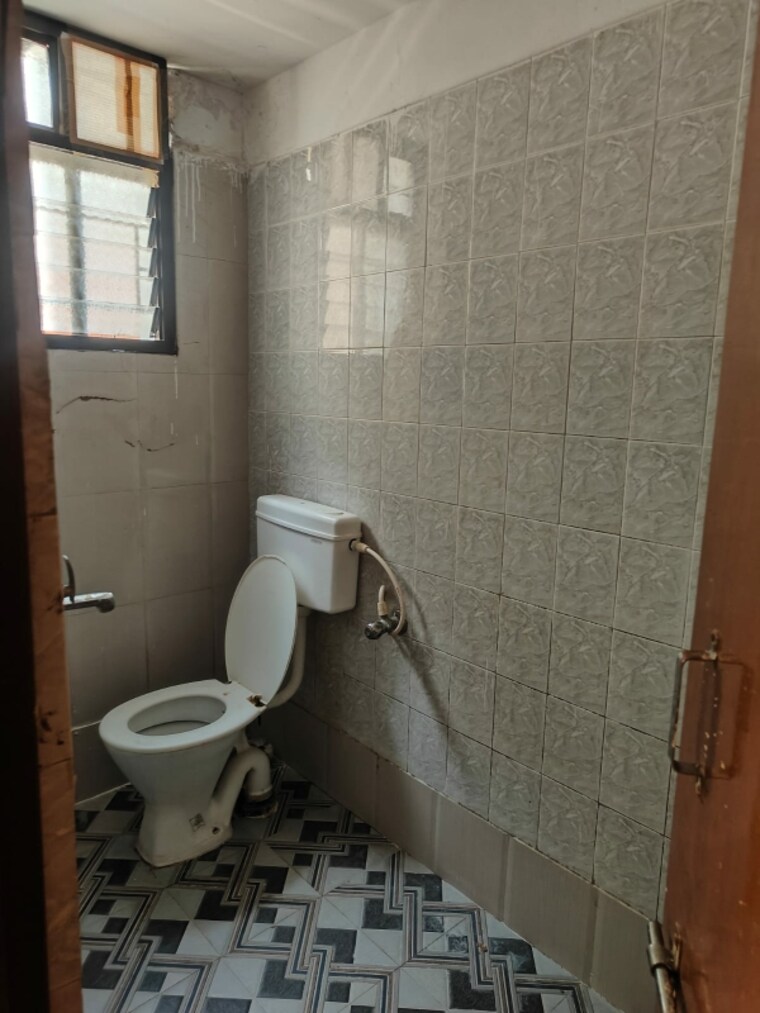 Bathroom, morabadi 2 Bedroom 1200 Sq.Ft. Apartment In Morabadi Ranchi 9674477