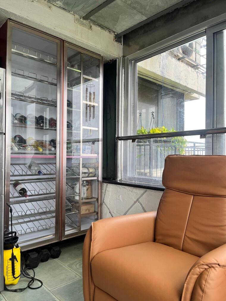 Living Room, oberoi-springs 4 Bedroom 2400 Sq.Ft. Apartment In Andheri West Mumbai 9674476