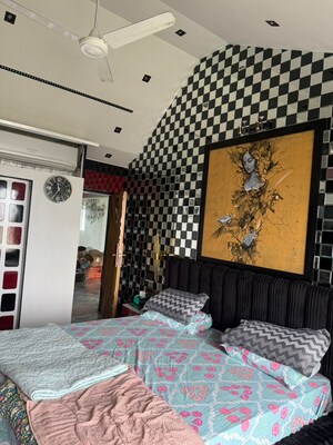 Bedroom in 4 BHK Apartment at Oberoi Springs, Andheri West – for Rent