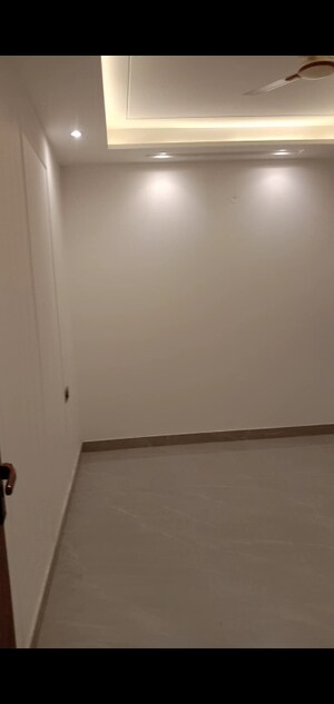 3 BHK Builder Floor For Sale in Mahavir Enclave