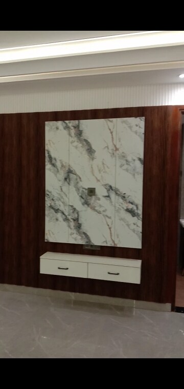 Furnished Amenities in 3 BHK Builder Floor at Mahavir Enclave – for Sale