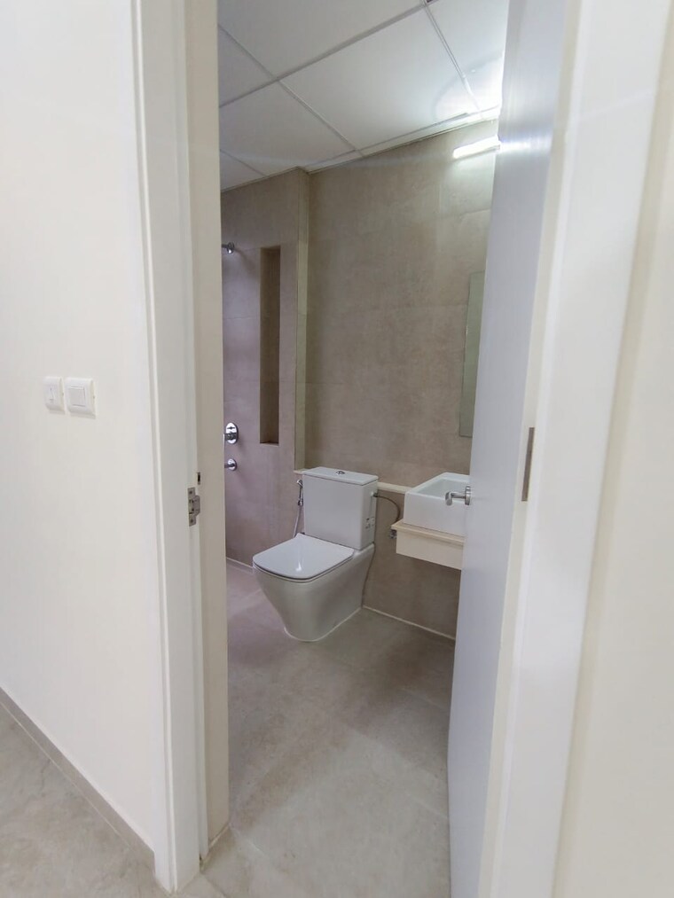 Bathroom, tata-serein 3 Bedroom 970 Sq.Ft. Apartment In Pokhran Road No Two Thane 9674482