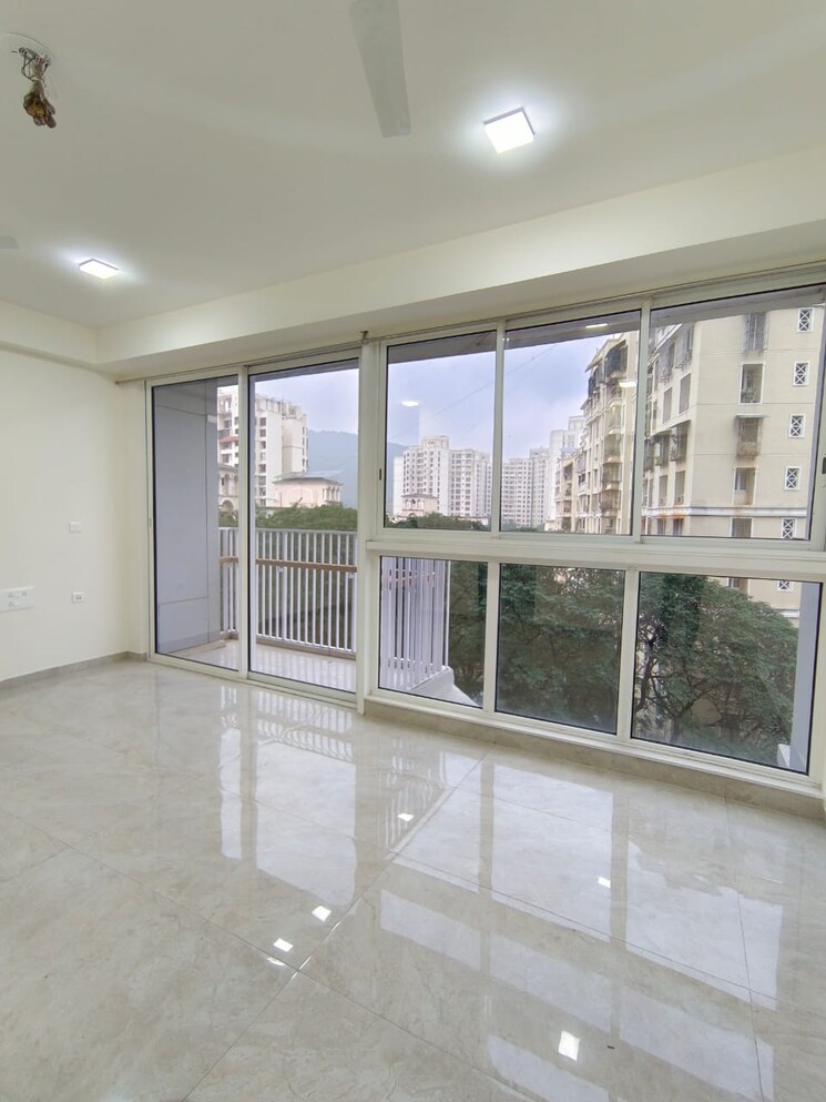 Room, tata-serein 3 Bedroom 970 Sq.Ft. Apartment In Pokhran Road No Two Thane 9674482