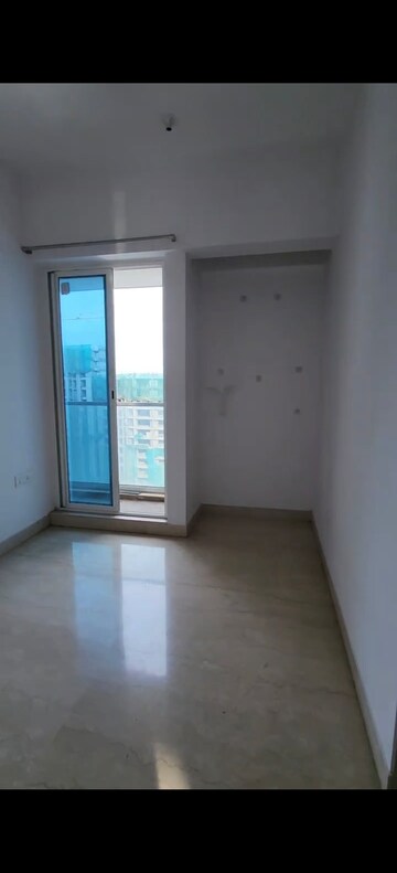 2.5 BHK Apartment For Sale in Sheth Avalon, Laxmi Nagar
