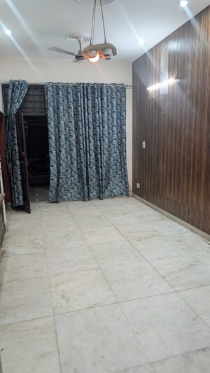 Bedroom in 1 BHK Builder Floor at RWA Residential Society, Sector 40 – for Rent