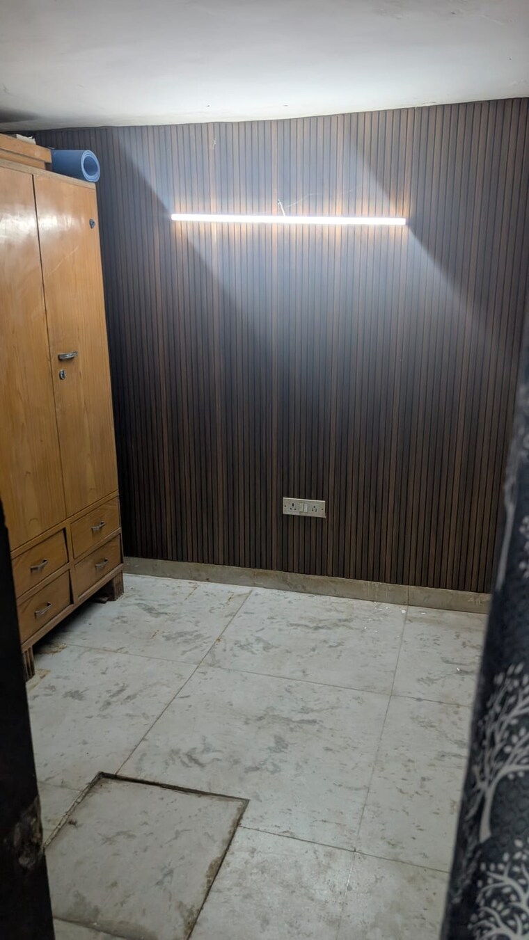 Room, rwa-residential-society 1 Bedroom 100 Sq.Yd. Builder Floor In Sector 40 Gurgaon 9674494