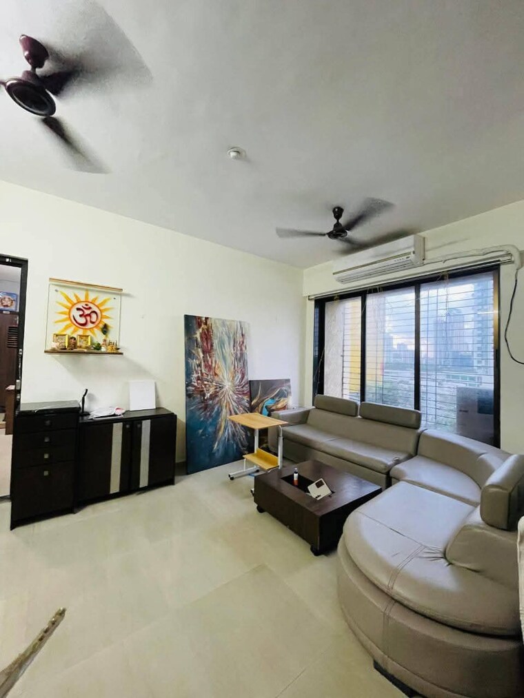 Room, worli Pg For Boys & Girls In Worli 9674497