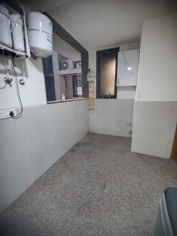 Room, ambli 4 Bedroom 4122 Sq.Ft. Apartment In Ambli Ahmedabad 9674508