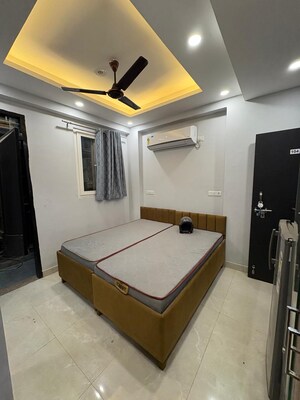 1 RK Builder Floor For Rent in RWA Residential Society, Sector 40