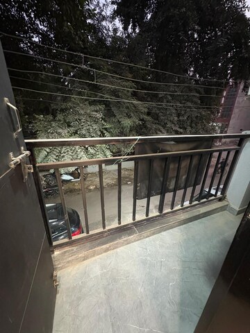 Balcony in 1 RK Builder Floor at RWA Residential Society, Sector 40 – for Rent