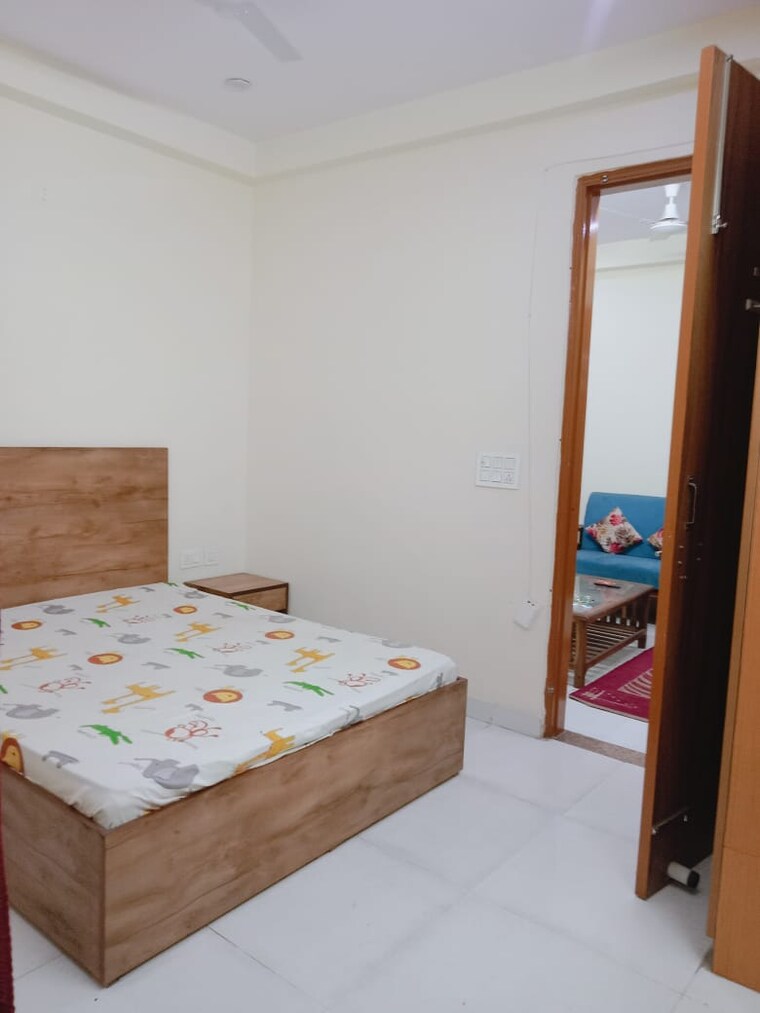 Bedroom, ardee-mall 2 Bedroom 180 Sq.Yd. Builder Floor In Sector 52 Gurgaon 9674519