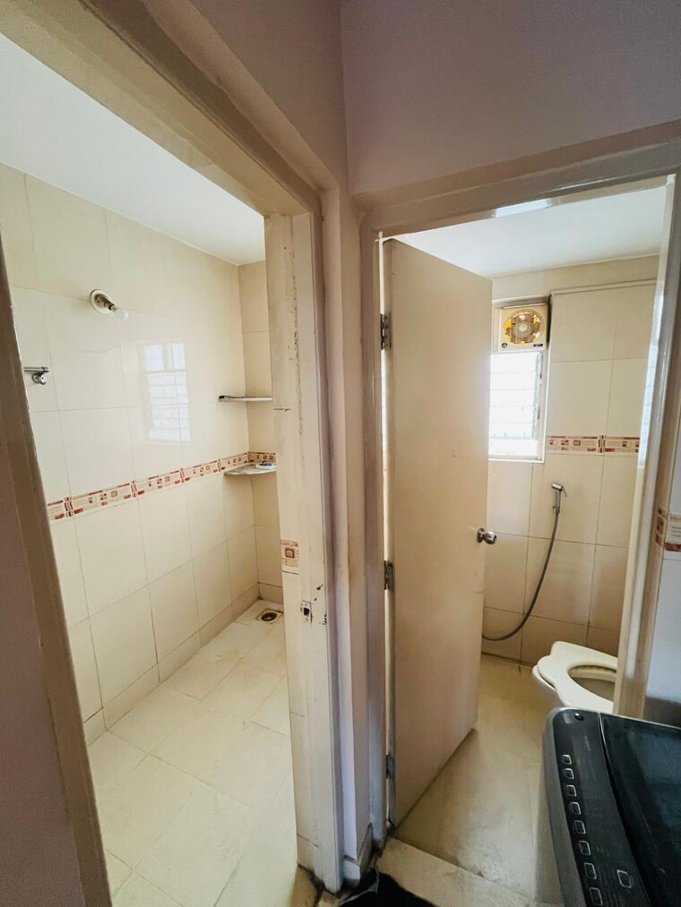 Bathroom, pethkar-samrajya 2 Bedroom 1250 Sq.Ft. Apartment In Kothrud Pune 9674526
