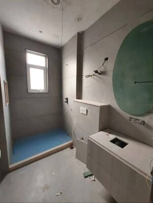 Attached Bathroom in 3 BHK Builder Floor at Nehru Enclave – for Rent