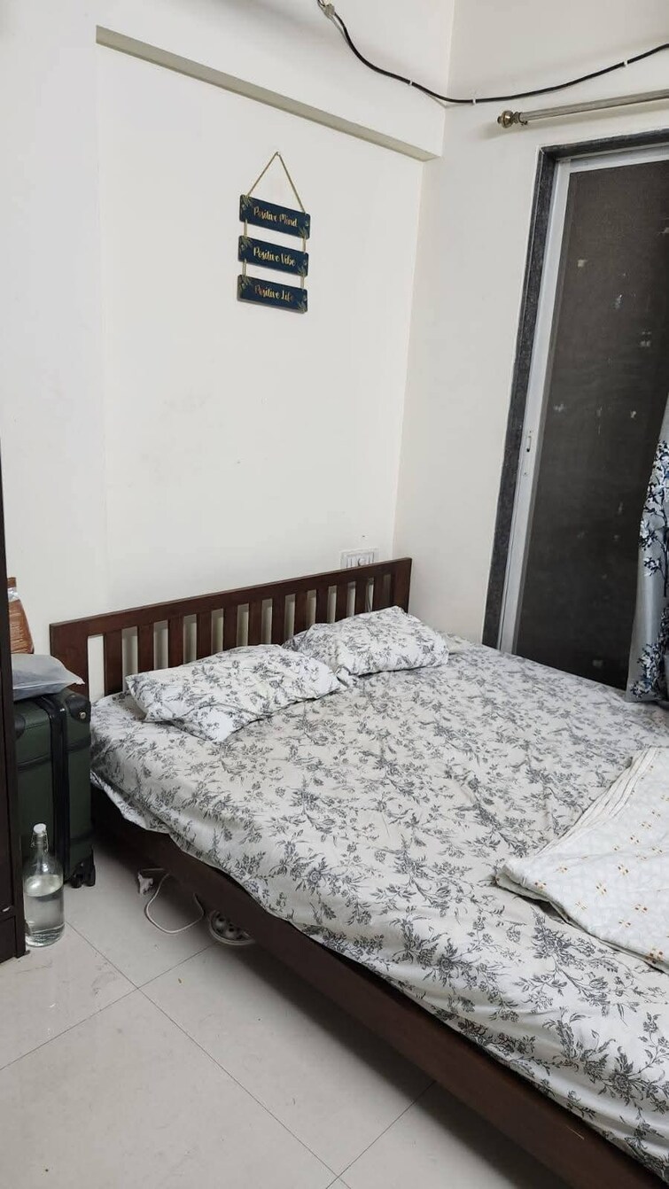 Cover Image, malad east Pg For Boys & Girls In Malad East 9674570