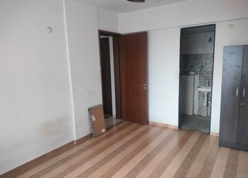 Room in 1 BHK Builder Floor at Welworth Tinseltown, Bavdhan – for Rent
