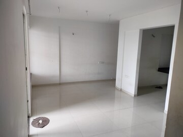 Room in 1 BHK Builder Floor at Welworth Tinseltown, Bavdhan – for Rent