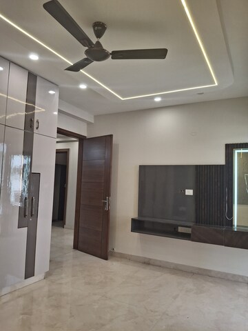 Room in 3 BHK Builder Floor at Ansal Plaza Sector-23, Sector 23 – for Sale