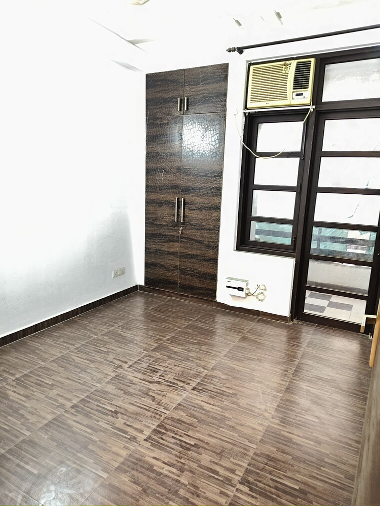 Room, vipul-world-floors 2.5 Bedroom 1500 Sq.Ft. Builder Floor In Sector 48 Gurgaon 9674603