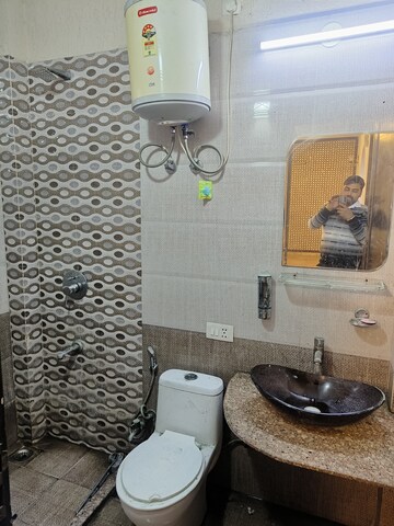 Bathroom in 2.5 BHK Builder Floor at Vipul World Floors, Sector 48 – for Rent