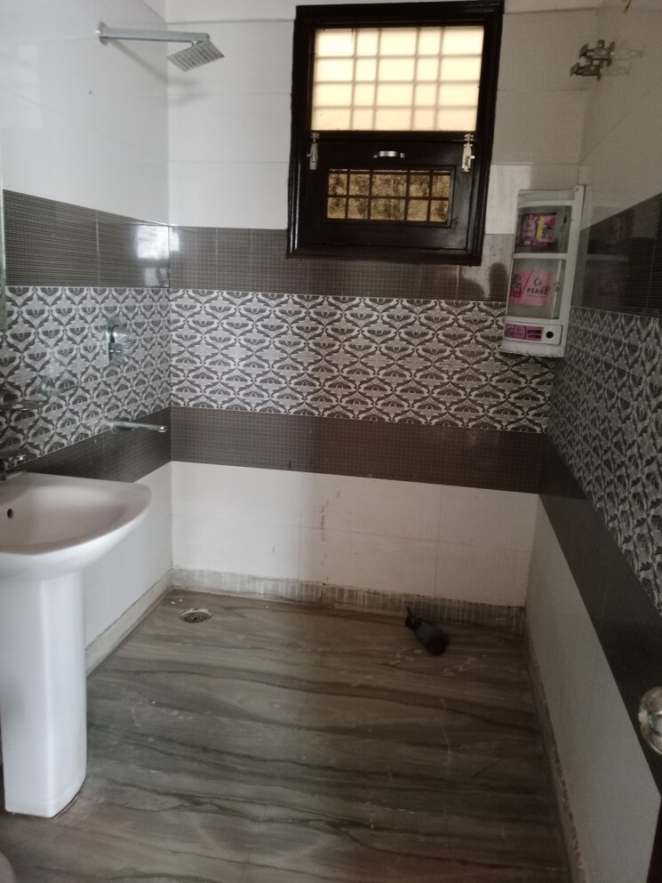 Attached Bathroom, ansals sushant city 2 Bedroom 1502 Sq.Ft. Builder Floor In Ansals Sushant City Panipat 9674605
