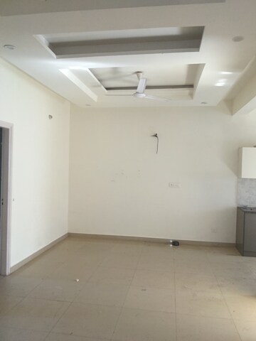 Room in 3 BHK Builder Floor at Dhakoli – for Rent