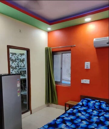 Bedroom in 1 RK Builder Floor at Hazratganj – for Rent