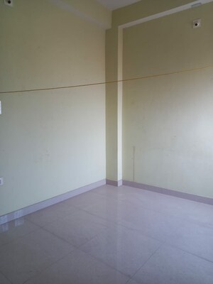 Room in 2 BHK Apartment at Bariatu – for Rent