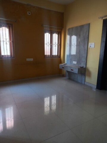 Room in 2 BHK Apartment at Bariatu – for Rent
