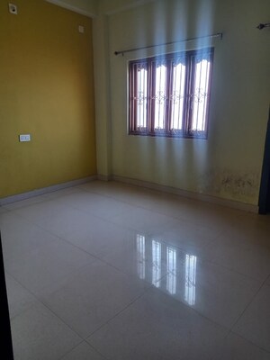 Room in 2 BHK Apartment at Bariatu – for Rent