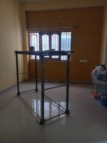 Room in 2 BHK Apartment at Bariatu – for Rent