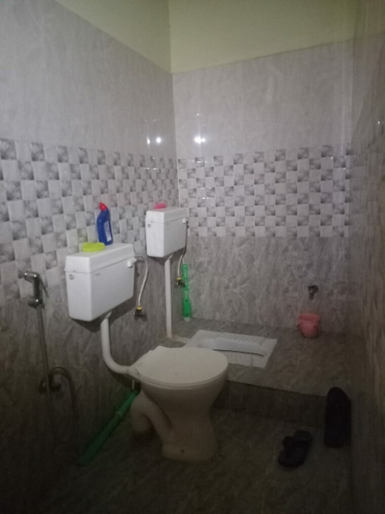 Bathroom, bariatu 2 Bedroom 1200 Sq.Ft. Apartment In Bariatu Ranchi 9674643