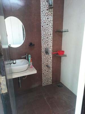 Bathroom in 3.5 BHK Apartment at Harmony Signature Towers, Owale – for Rent