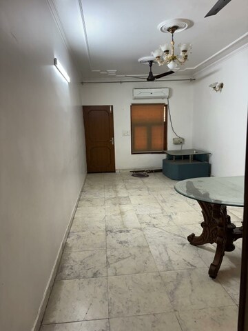 2 BHK Builder Floor For Sale in Janakpuri