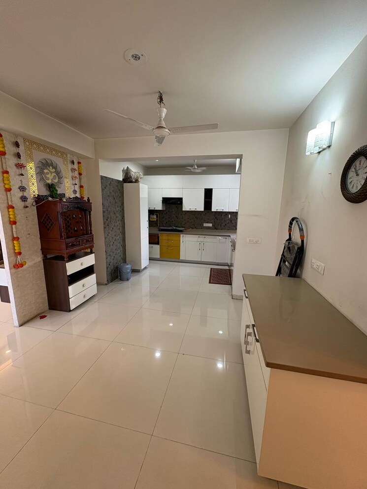 Kitchen, tulip-violet 4 Bedroom 2010 Sq.Ft. Apartment In Sector 69 Gurgaon 9674663