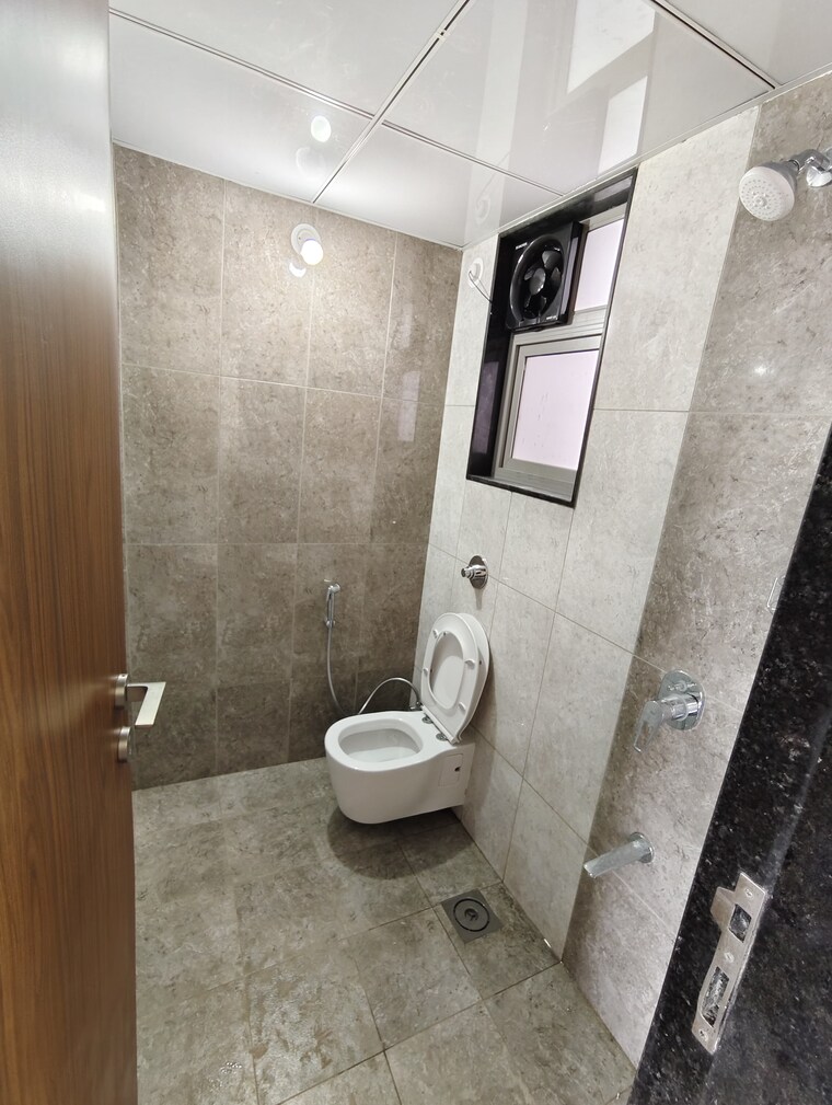 Bathroom, vilas-javdekar-yashwin-enchante 2 Bedroom 730 Sq.Ft. Apartment In Kharadi Pune 9674698