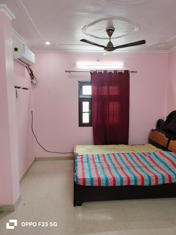 Bedroom in 1 RK Builder Floor at Gomti Nagar – for Rent