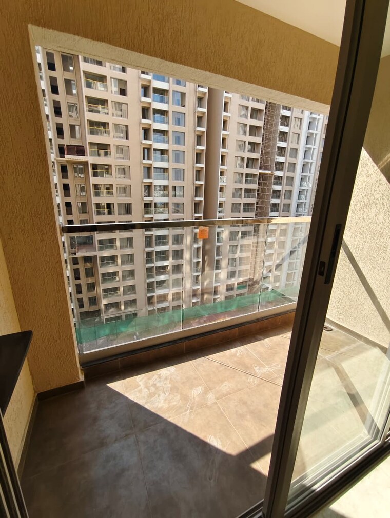 Balcony, vilas-javdekar-yashwin-enchante 2 Bedroom 730 Sq.Ft. Apartment In Kharadi Pune 9674700