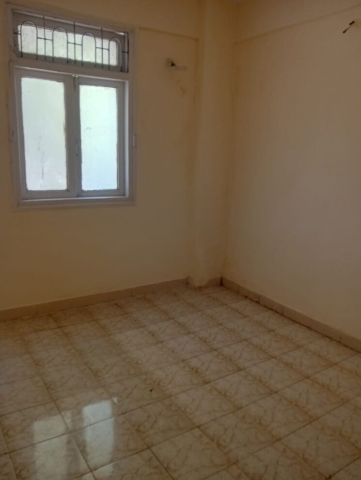 Room, jyoti-apartments-andheri 1.5 Bedroom 600 Sq.Ft. Apartment In Andheri West Mumbai 9674711