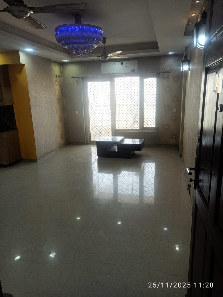 Kitchen, srs-residency 3 Bedroom 1837 Sq.Ft. Apartment In Sector 88 Faridabad 9674714