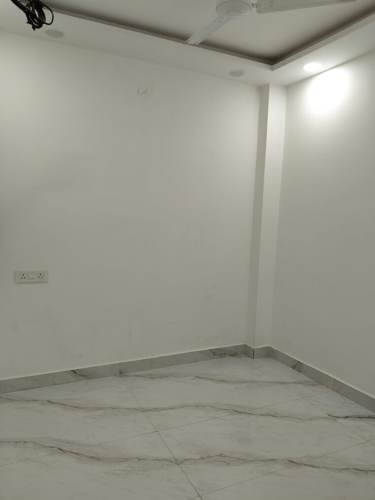 Room, govindpuri 1 Bedroom 368 Sq.Ft. Builder Floor In Govindpuri Delhi 9674716